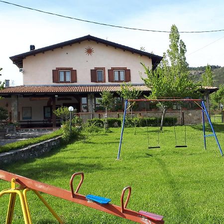 Agriturismo Acquagentile テッラノーヴァ・ディ・ポッリーノ エクステリア 写真
