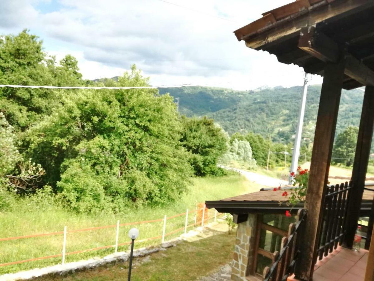 Agriturismo Acquagentile テッラノーヴァ・ディ・ポッリーノ エクステリア 写真