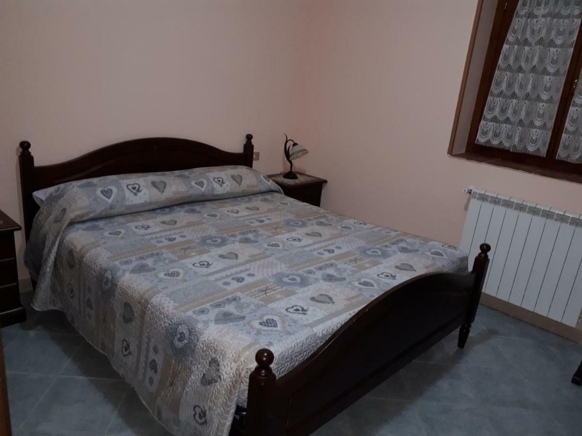 Agriturismo Acquagentile テッラノーヴァ・ディ・ポッリーノ エクステリア 写真